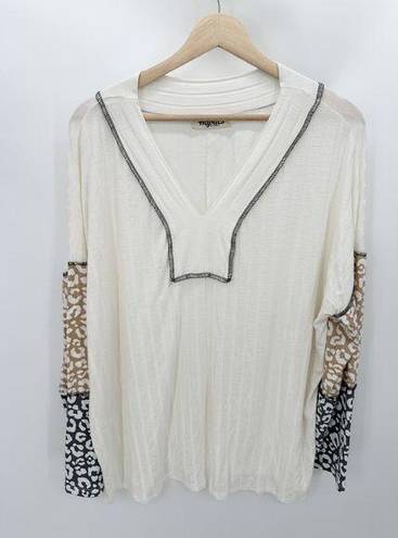 Harper Haptics by Holly  Top Women SIZE 2X White Animal Print Patchwork V-Neck