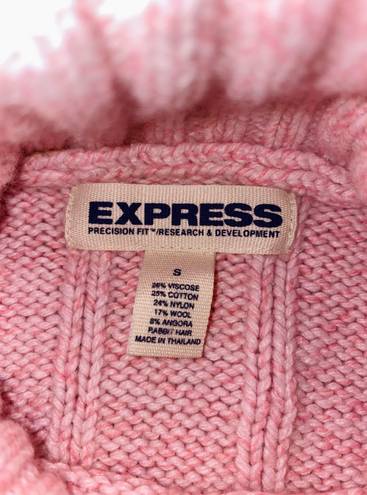 EXPRESS 💖💖 ☆ Sweater ☆