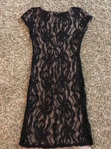 Bobeau  black floral lace bodycon dress