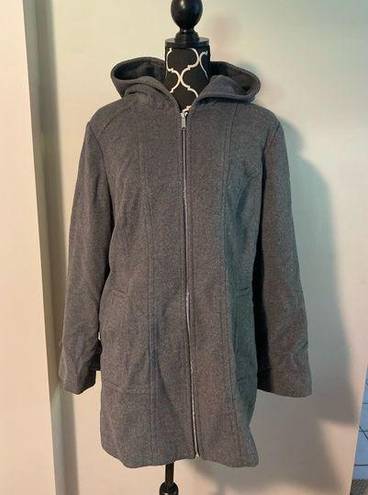 London Fog EUC  Grey Zip Up Winter Coat with 2 pockets and hood size 1X