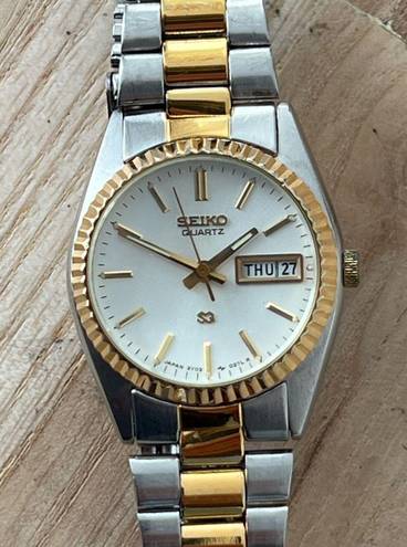 Seiko  SQ Ladies Watch White Dial Day Date Window Two-Tone Bracelet Vintage