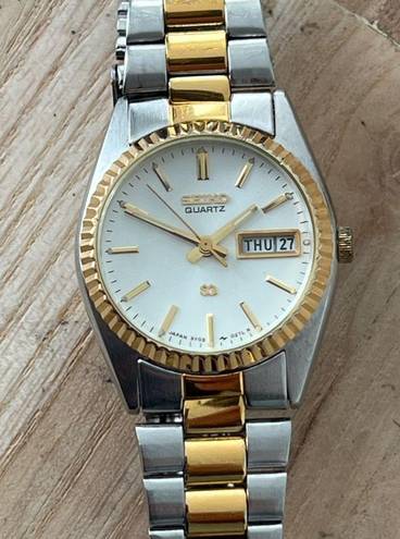 Seiko  SQ Ladies Watch White Dial Day Date Window Two-Tone Bracelet Vintage