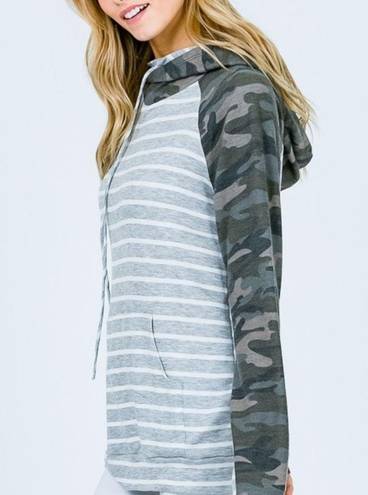 7th Ray Long Sleeve Raglan Double Hoodie Top  Camo & Grey Stripes Medium