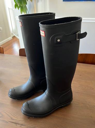 Hunter Black Rainboots