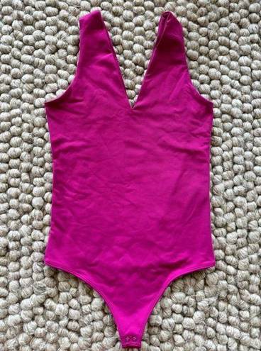 Abercrombie & Fitch  v neck hot pink bodysuit xs