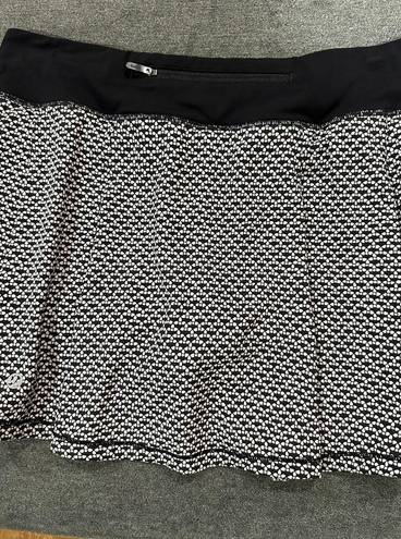 Lululemon  Pace Rival Black & White Print Tennis Skirt Size 10 EUC