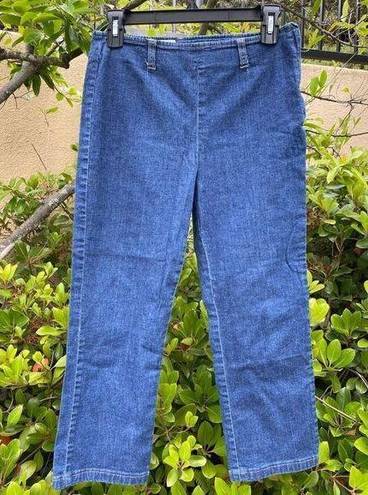 DKNY 👖 CAPRI JEANS Size 8 Side Zip with belt loops & flat front. GUC