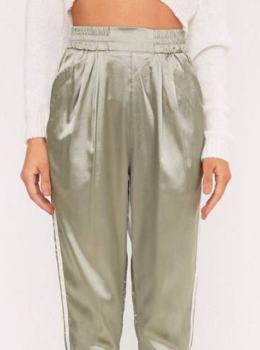 Pretty Little Thing Sage Green Shannon Satin Cropped Joggers