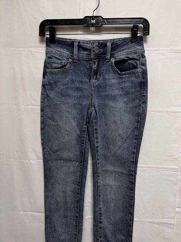 No Bo  Soft Mid Rise Skinny Junior's Size 1 Blue Stretch Jeans BGD-C