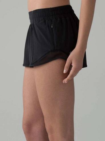 Lululemon  Hotty Hot Short II *2.5"