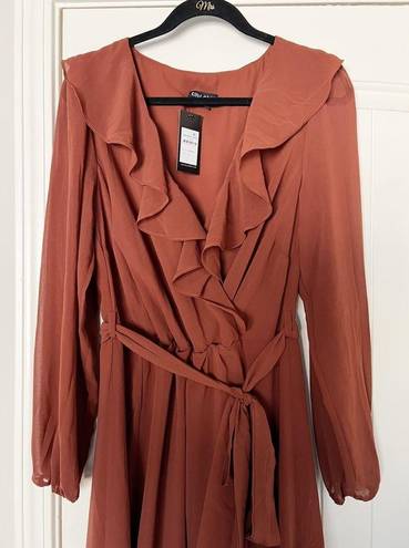 City Chic NWT  Pretty Ruffle Dress Cocoa