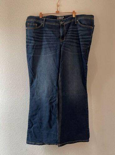 Torrid NWT  luxe slim bootcut jeggings size 24