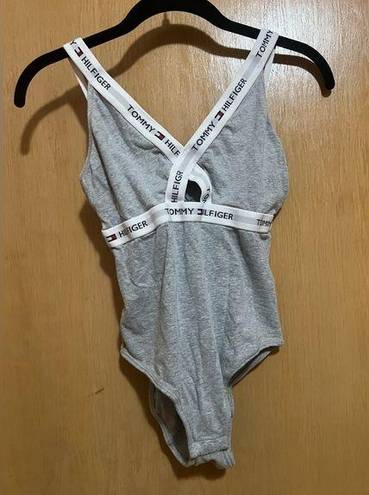 Tommy Hilfiger  x Uo Crisscross Bodysuit - Grey sizes small