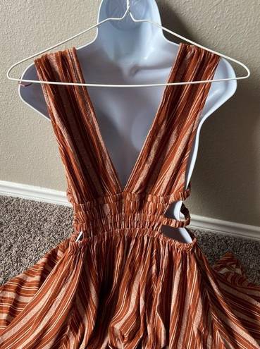 Harper NWT  STRIPE PLUNGING V-NEXK DRESS