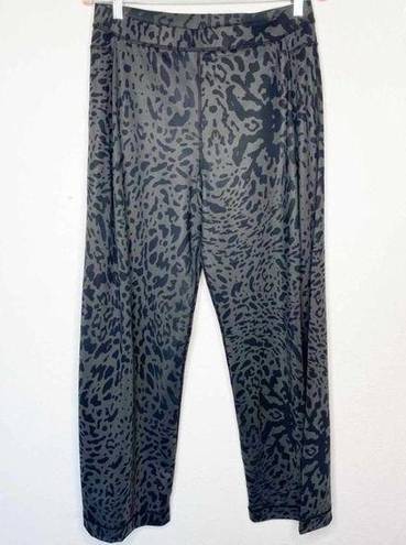 Lululemon  Forward Fold Wide Leg Boyfriend Fit Trouser Pant Size 8