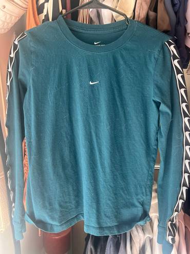 Nike Long Sleeve