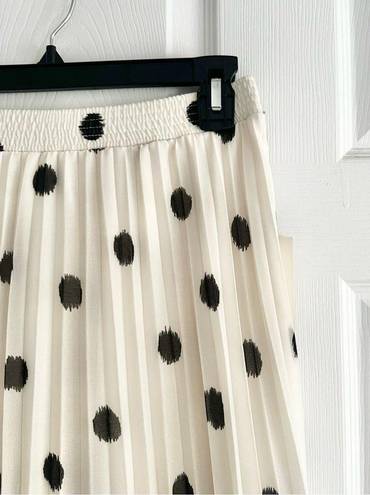 A New Day  Target NWT White Pleated A Line Midi Full Skirt Black Polka Dots S