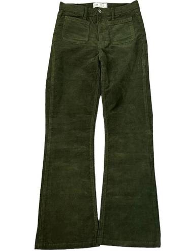 Gap  70s Flare High Rise Corduroy Jeans in Mistletoe Size 26