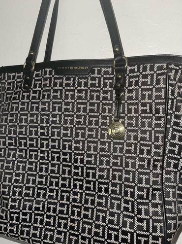 Tommy Hilfiger HILFIGER TOTE PURSE large