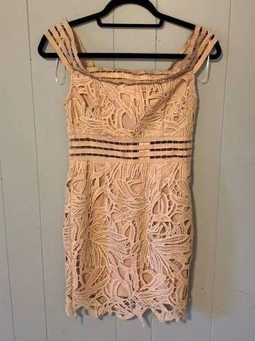 Blossom NWT  Nude Crochet Off The Shoulder Dress Size 8