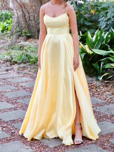 Dillard s Yellow Prom Dress size 3 4 80 50 Off Retail From Emily