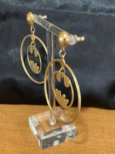 DC Comics  80s gold tone Batwomen Earrings