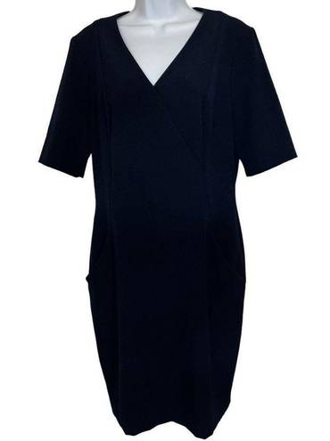 MM.LaFleur FLASH SALE $28 ⚡️⚡️ Navy V-Neck Dress With Pockets Stretch EUC 12