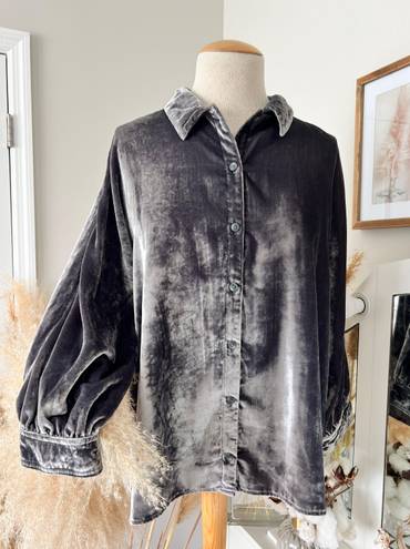 Pilcro Anthropologie Orsay Velvet Buttondown Grey Silver Boho Blouse Size M/L