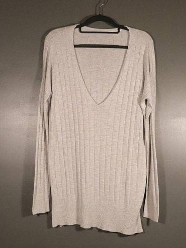 Kimchi Blue NWOT  X Urban Outfitters Gray V Neck Sweater