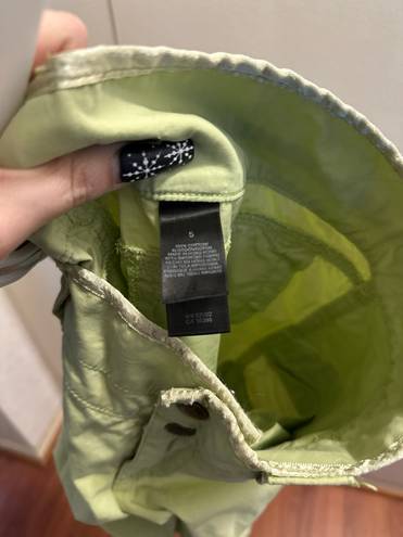 DKNY Y2K Celery Green  Jeans Cargo Capris