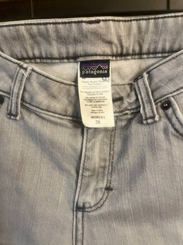 Patagonia Women’s Gray Denim Jeans Size 26x31 Straight.