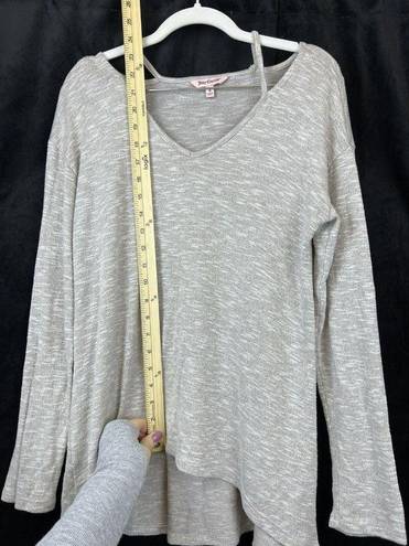 Juicy Couture  Long Sleeve Gray Sweater Women’s Sz Medium