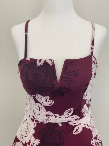 Trixxi Burgundy And white Flower Dress