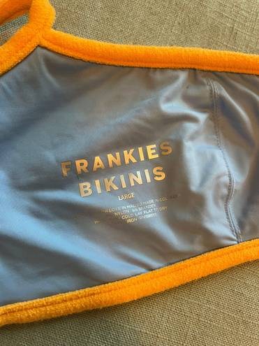 Frankie’s Bikinis Top