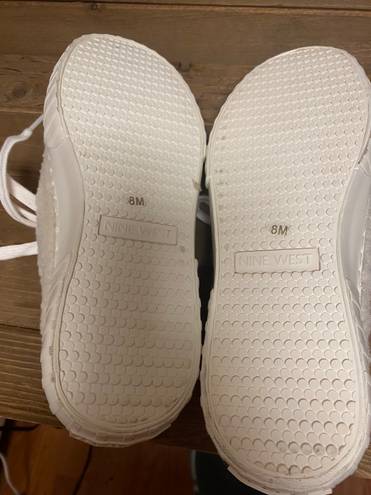 Nine West NWT  women's Hazie 2 fashion sneakers size 8 off white