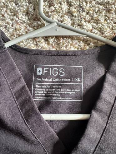 FIGS Black  Scrub Set