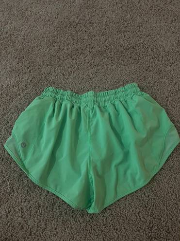 Lululemon Hotty Hot Short 2.5”