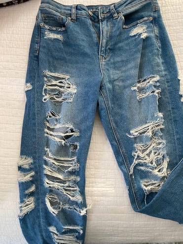 American Eagle Distressed Jeans