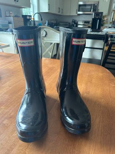 Hunter Black Glossy Rainboots