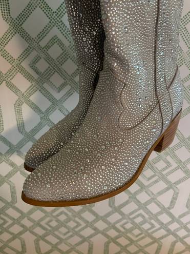 Rhinestone Cowgirl Boots Silver Size 8