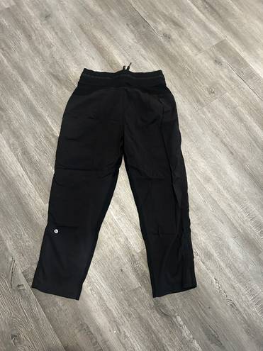 Lululemon Black Capris