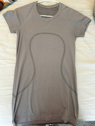 Lululemon Swiftly Tech Short Sleeve 2.0