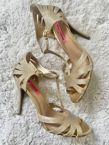 Betsey Johnson Tiara Glitter Champagne Strappy Heel Size 9 K256