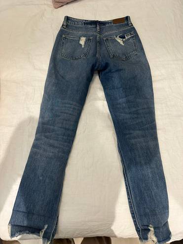 Hidden Jeans Hidden Medium Wash Distressed Jeans 