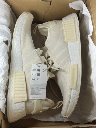 Adidas NMD_R1 Wonder White Factory New