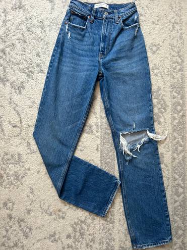 Abercrombie & Fitch The 90s Straight Ultra High Rise  Jeans 