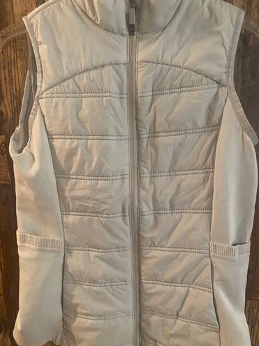 Avia Women's Performance Quilted Vest cc