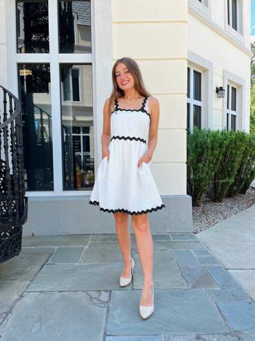 Boutique NWT White Dress With Black Rickrack Trim 