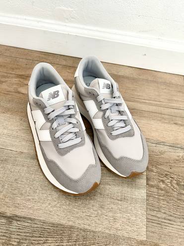 Revolve NEW New Balance 237 grey sneakers size 6.5