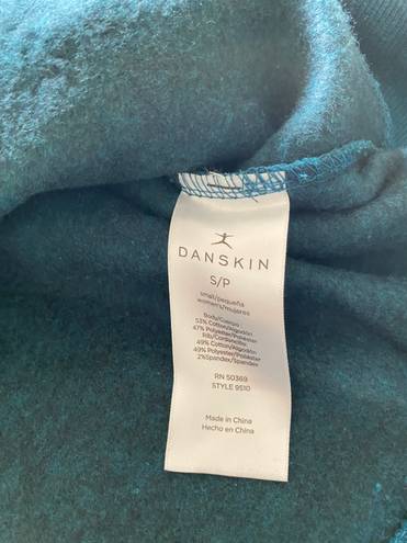 Danskin BNWT  Sweatshirt Size Small, Teal Color